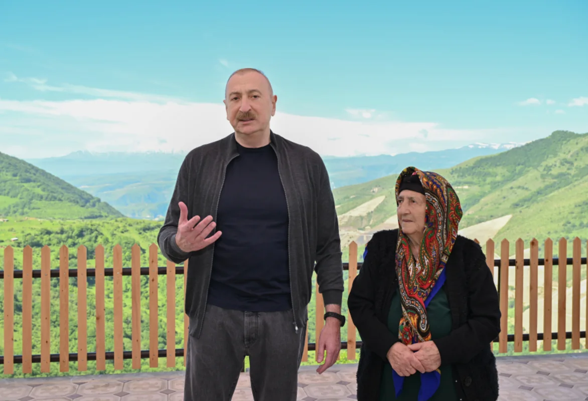 Azərbaycan Prezidenti: 