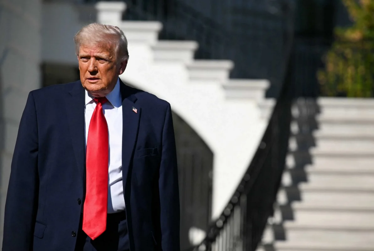 Федеральный суд постановил убрать имя Трампа со здания Кеннеди-центра