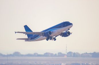 AZAL возобновил полеты в Санкт-Петербург