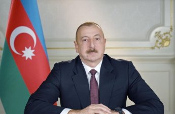 Sinqapur Prezidenti İlham Əliyevi təbrik etdi
