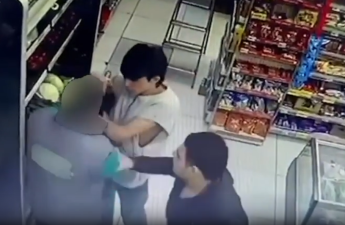 В Баку ограбили магазин, избив продавца-ВИДЕО