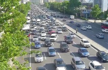 На бакинских улицах наблюдаются сильные пробки