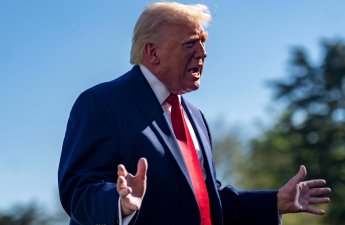 Трамп допустил продление блокады Ормуза со стороны США до осени