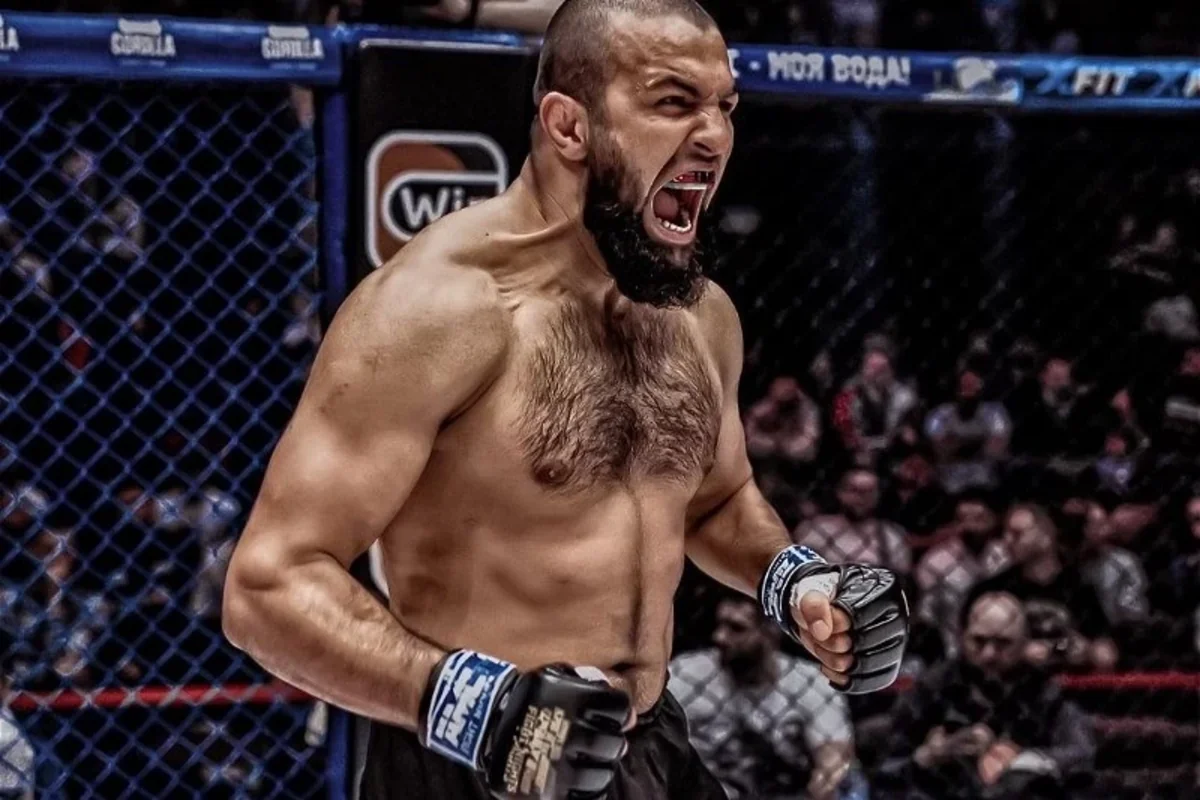 Daha bir azərbaycanlı döyüşçü UFC ilə müqavilə imzaladı