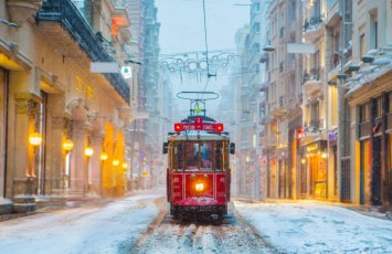 Yeni İli İstanbulda qarşılamaq üçün ən romantik tətil seçimləri - FOTOLAR