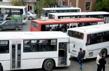 Qapısı tam bağlanmayan, şüşəsi qırıq avtobuslar... - Onlar xəttə necə çıxarılır?