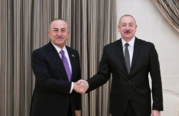 İlham Əliyev Mövlud Çavuşoğlunu qəbul etdi