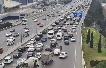 Bakı-Sumqayıt şosesində tıxac yaranıb - FOTO