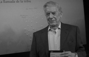 Умер лауреат Нобелевской премии по литературе Марио Варгас Льоса