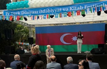Bakıda Türk Dünyası Ədəbiyyat və Kitab Festivalı başladı - FOTO