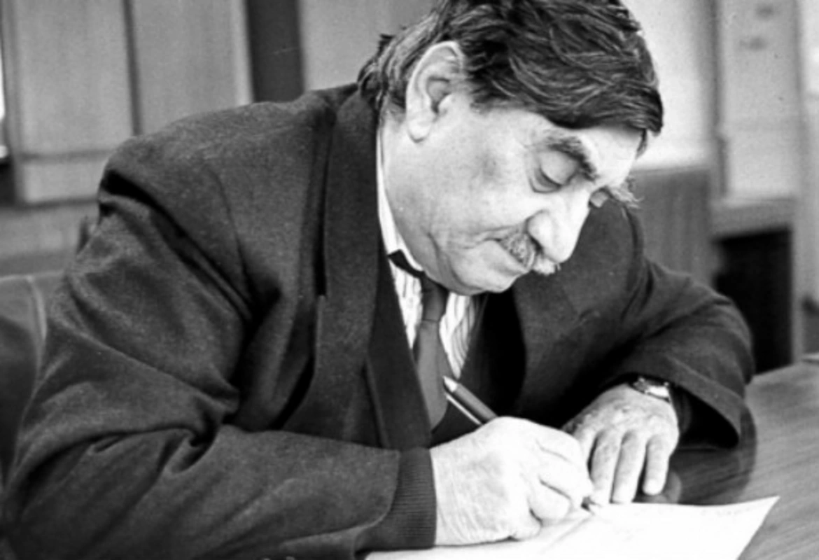Xalq şairi Qabil İmamverdiyevin doğum günüdür
