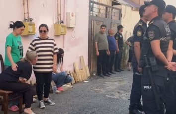 Ana-balanın  yanıb öldüyü yerdən DƏHŞƏTLİ GÖRÜNTÜLƏR: 