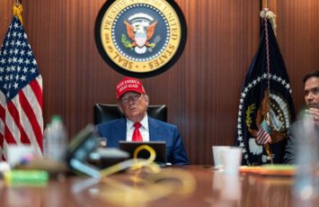 Трамп обвинил Си Цзиньпина, Путина и Ким Чен Ына в обсуждении «заговора против США» в Пекине