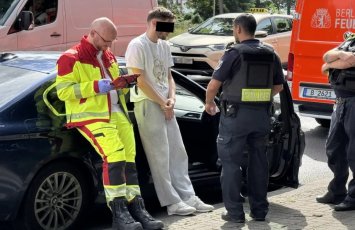 Avtomobil insanların üzərinə sürülüb, yaralılar var