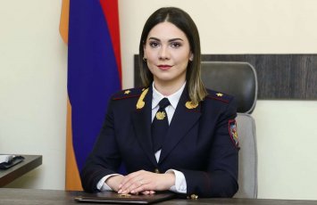 Rəsmi İrəvan Konstitusiyanı müzakirəyə çıxaracaq