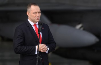 Президент Польши согласился с пребыванием в стране войск НАТО