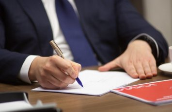 İşdən qanunsuz çıxarılan 48 nəfər əvvəlki işlərinə bərpa edildi