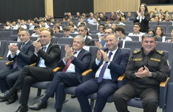 Emin Əmrullayev Bilik Gününü Şuşa şəhəri 1 nömrəli tam orta məktəbdə qeyd etdi - FOTO