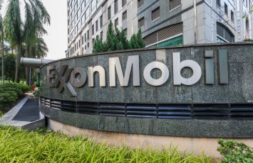 Exxon Mobil не вернется в Россию и требует $4,6 млрд компенсации