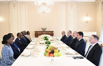 Azərbaycan və Ruanda prezidentlərinin nahar əsnasında geniş tərkibdə görüşü olub