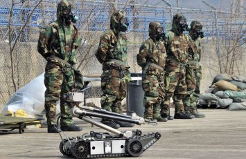 “Ön cəbhədə insanlar yox, robotlar ölməlidir”