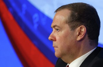 Медведев заявил об уходе Трампа в альтернативную реальность