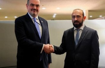 Мирзоян обсудил с заместителем госсекретаря США региональные события