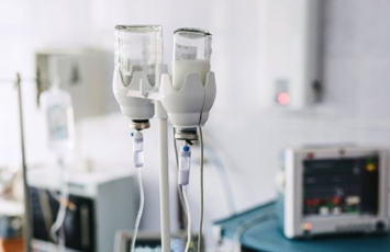 ТӘBİB: пациент внезапно выбросился из окна второго этажа