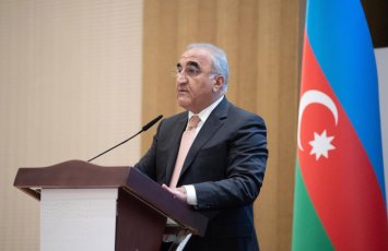 UNEC-in rektoru süni intellekt və təhsilin gələcəyindən danışdı