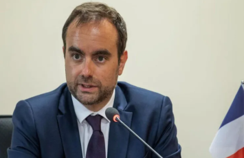 5 gün bundan əvvəl istefa verən baş nazir yenidən istefa verəcək