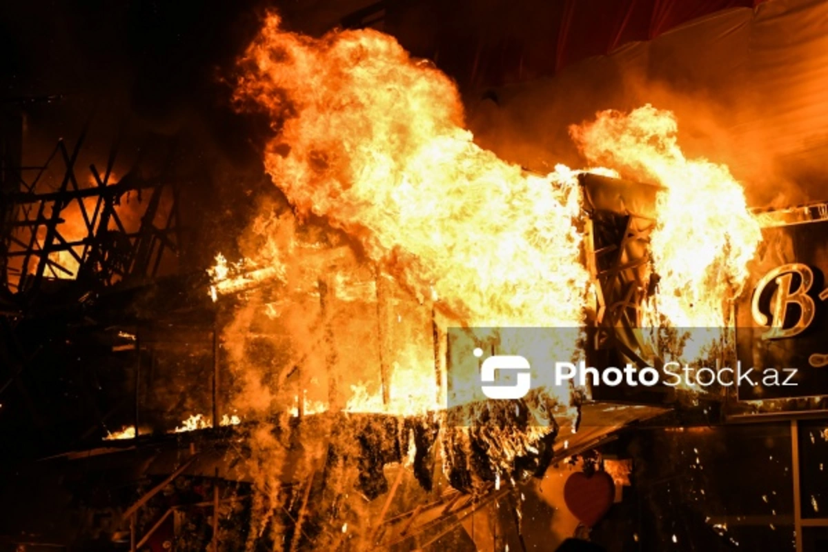 В поселке Масазыр в ресторане произошел пожар