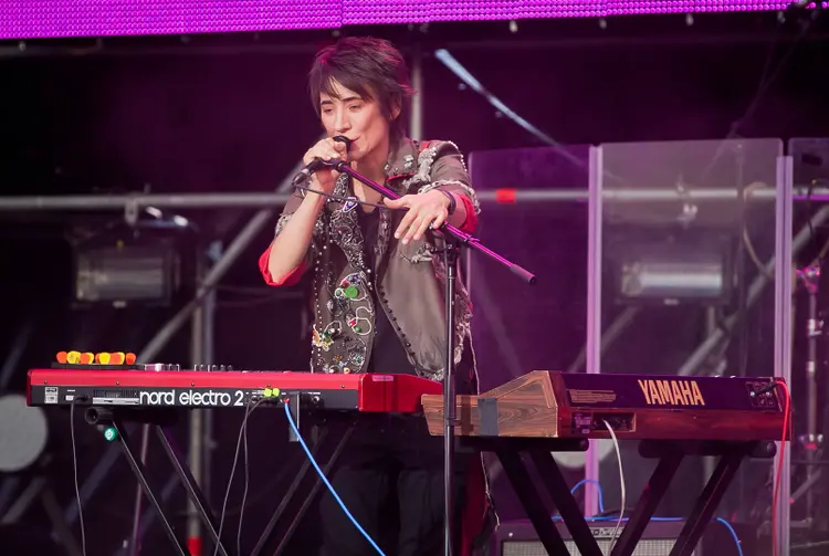 Земфира испугалась ехать в Армению