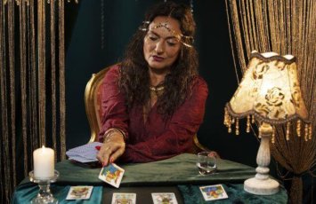 25 oktyabr üçün Tarot bürclər proqnozu - tale sənə irəliləmək siqnalı verir