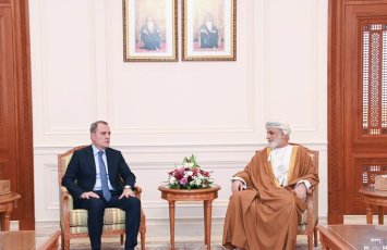 Ceyhun Bayramov Omanda Dövlət Şurasının sədri ilə görüşdü - FOTO