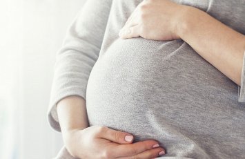 Düzgün qidalanmayan hamilələrdə hansı problemlər yarana bilər? - AÇIQLAMA