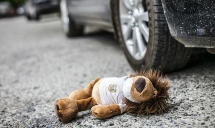 В Баку автомобиль насмерть сбил 13-летнюю девочку