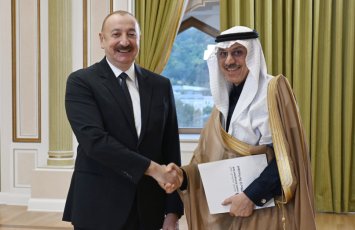 Ильхам Алиев принял руководителей организаций-членов Арабской координационной группы