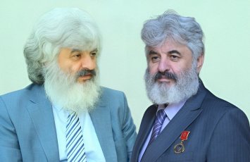 “İki tamaşamın məşqi dayandırılıb, gözləyirəm, əks halda saçım və saqqalım əvvəlki formada olacaq” - FOTO+ÖZƏL