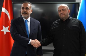 Хакан Фидан и Рустем Умеров провели встречу в Анкаре