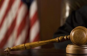 Отсидевший в тюрьме по ошибке американец стал миллионером