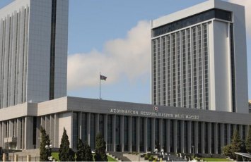 Milli Məclisdə gələn ilin büdcə zərfinə dair müzakirələr başladı