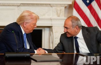 Paşinyan Trampla ABŞ şirkətinin Ermənistana 500 mln. dollarlıq investisiya ayırmasını müzakirə etməsindən danışdı...