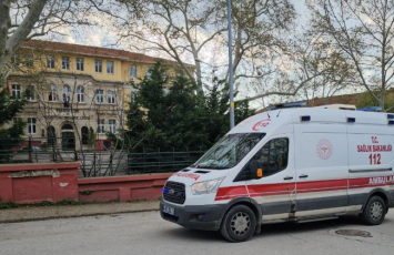 В Турции 43 человека госпитализированы с пищевым отравлением