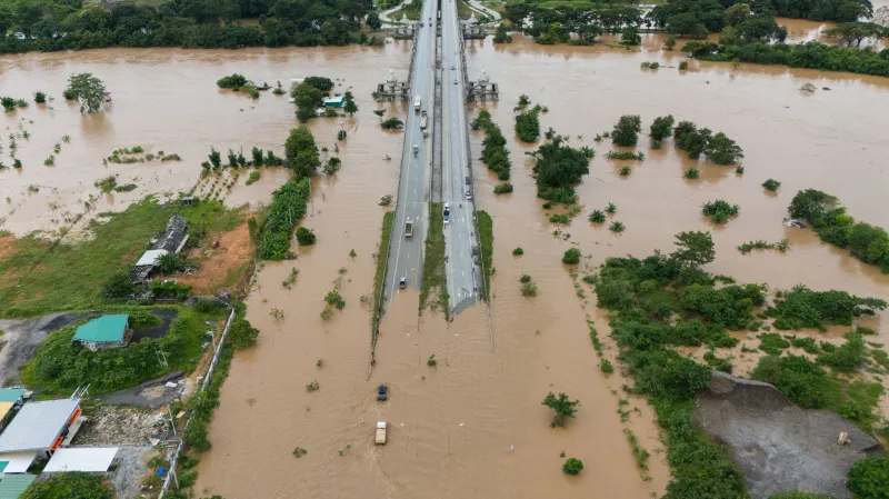 В Таиланде число жертв наводнения возросло до 33 человек