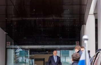 Российский беспилотник у здания МИД Молдовы