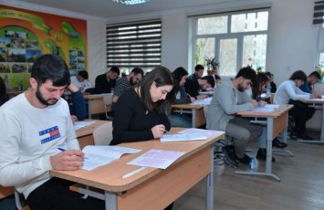 Eksternat imtahanlarına sənəd qəbulunun vaxtı uzadılıb