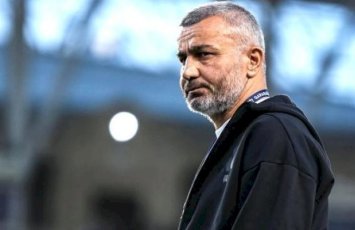 Qurban Qurbanov Mateuşla Yankoviçi cəzalandırdı