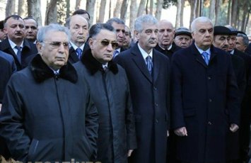 “Rüşvətin kökünü kəssək, xalq ayağa qalxar...”- Ramiz Mehdiyev