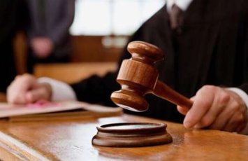 Terrorçuluğu maliyyələşdirmə və cinayətkar birlikdə iştirakda təqsirləndirilən şəxsə hökm oxundu