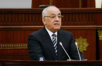 Əli Əsədov Milli Məclisə gəldi - Büdcə sonuncu oxunuşda müzakirə olunur